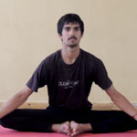 yoga-teacher-trainer-dr-sumit